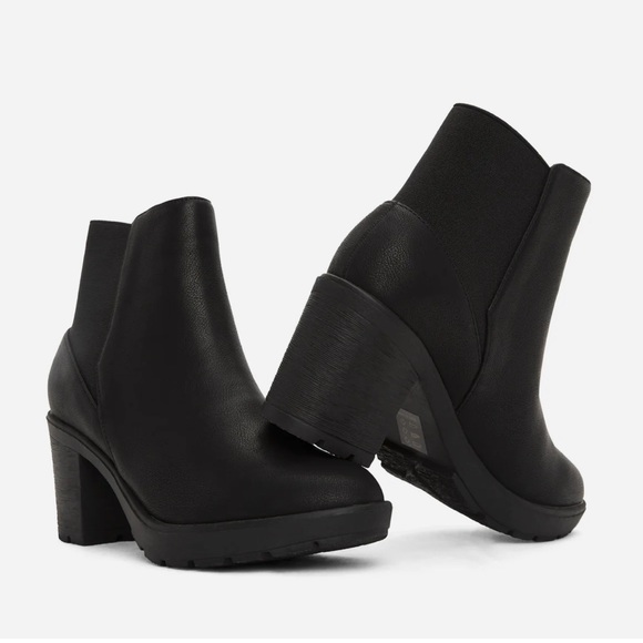Matt & Nat MONTREAL Vegan Black Boots - Picture 5 of 12